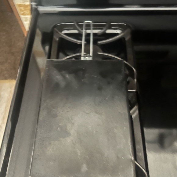 Vintage Fireplace Campfire Tin Popcorn Popper with a sliding cover - Picture 4 of 4